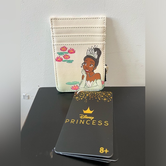 Loungefly The Princess & The Frog Tiana Cardholder - Picture 3 of 4